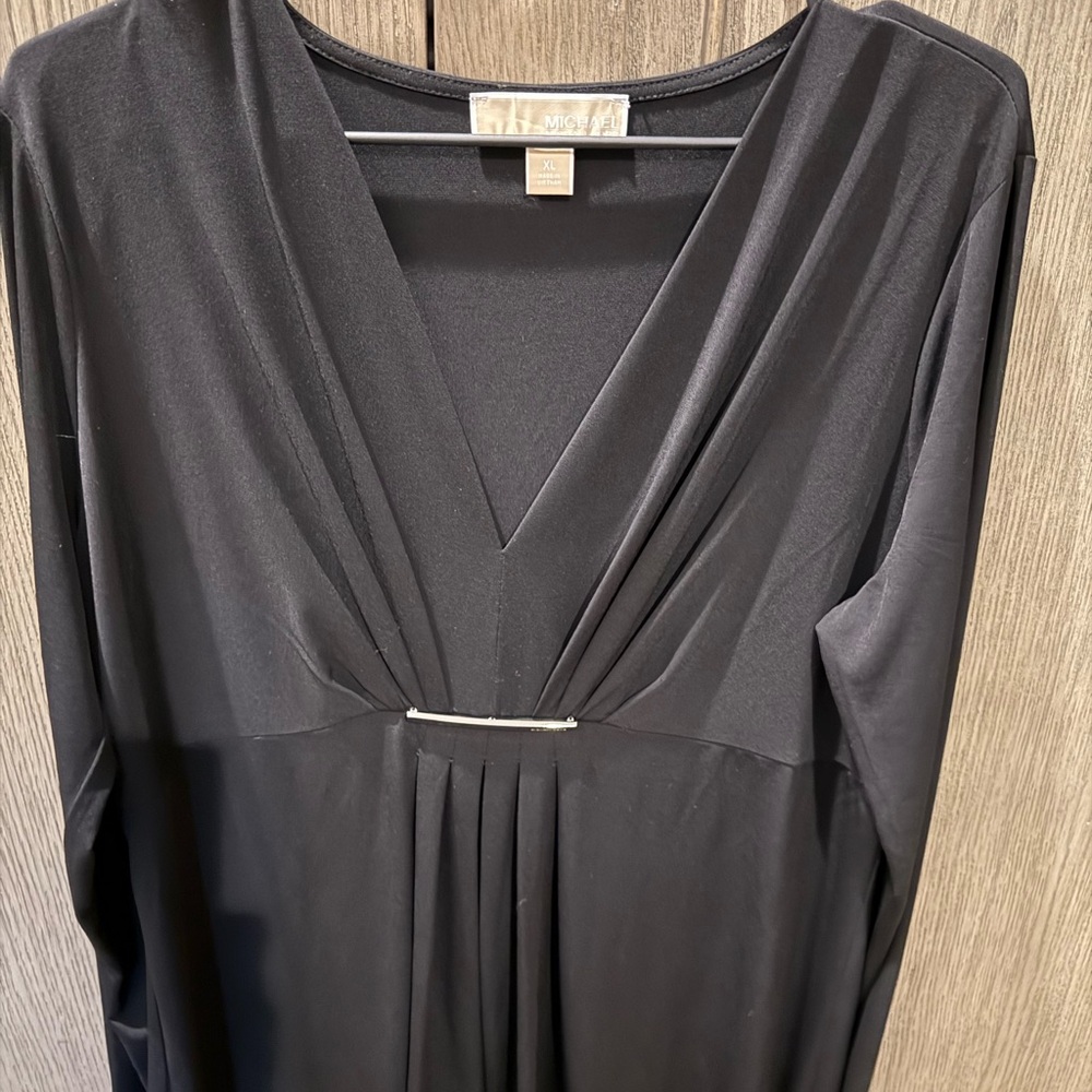 Elegant Black Long Sleeve Blouse